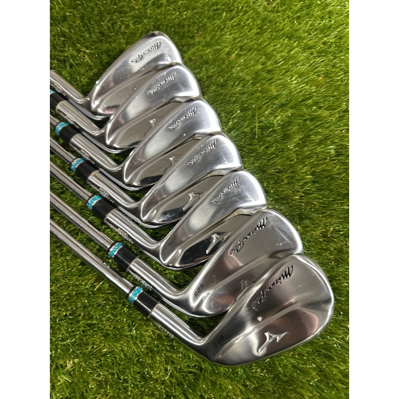 Mizuno Pro 221/225 Split Set  4-PW Irons