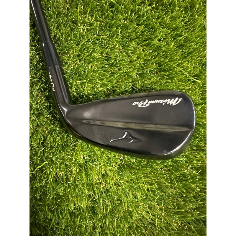 Mizuno Pro 4 DUI