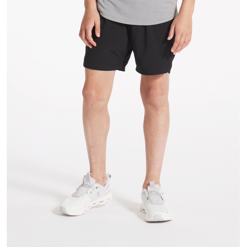 UNRL Youth Stride Short [7.5″]