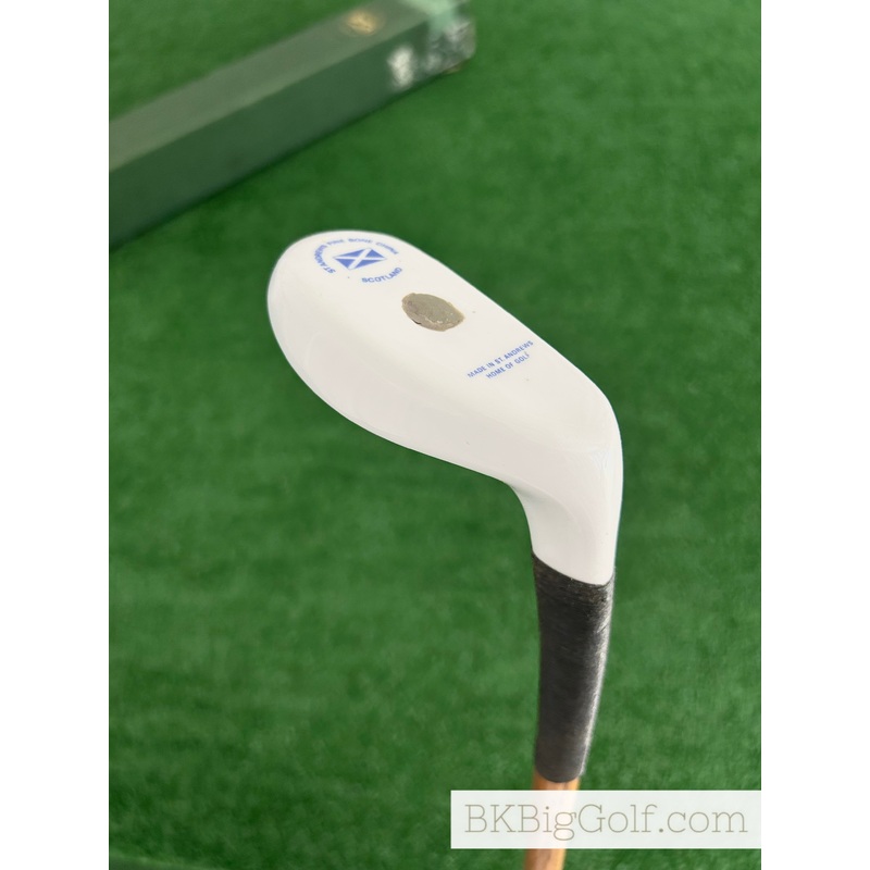 Vintage St. Andrews Fine Bone China Scotland Hickory Shaft 35 Putter w Box