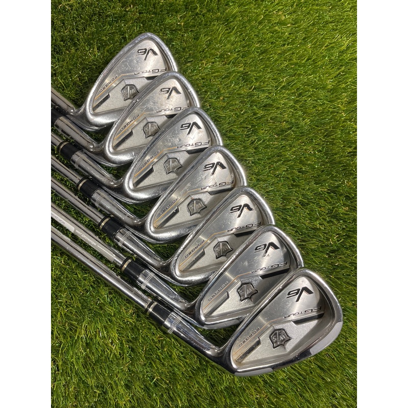 Wilson FG Tour V6 4-PW Irons