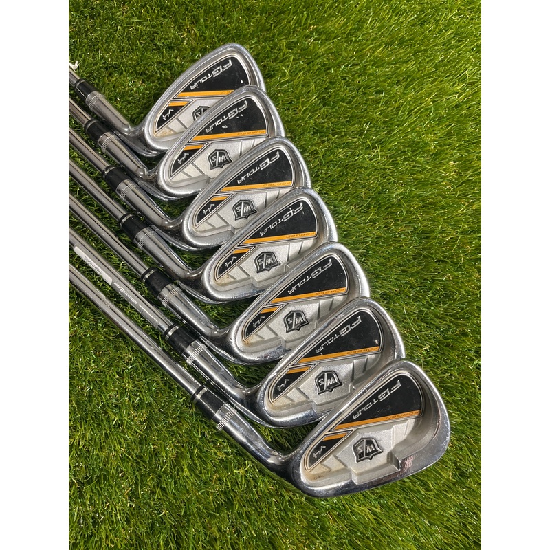 Wilson FG Tour V4 4-PW Irons