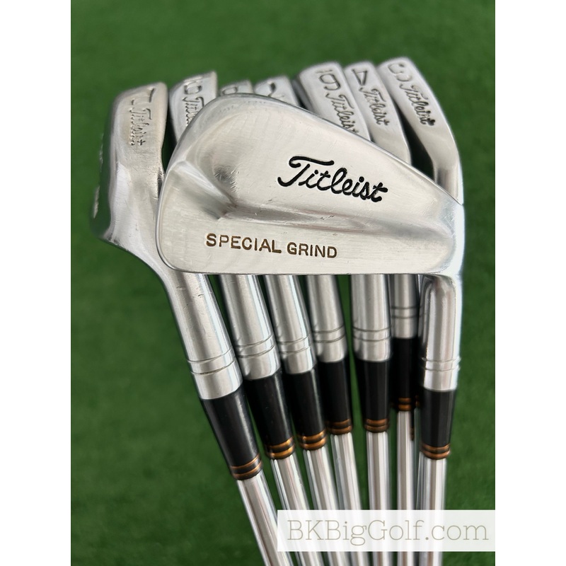 Titleist Limited Edition Special Grind Forged Iron Set 3-P / Dynamic Gold 50th R400 Regular