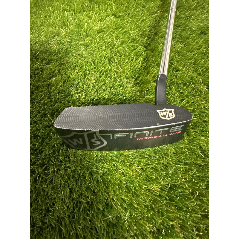 Wilson Infinite Michigan Ave 34″ Putter